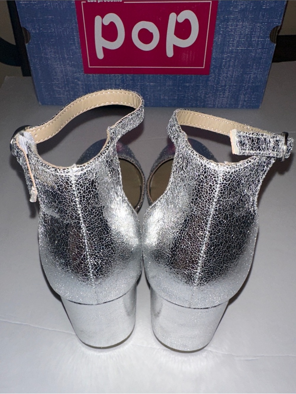 Women’s pop Metallic Silver Ankle-Strap Block Heels size 9 New with Box - Picture 3 of 7